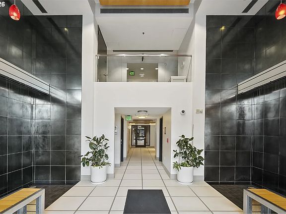 3rd image of 1310 NW Naito Pkwy Unit 306