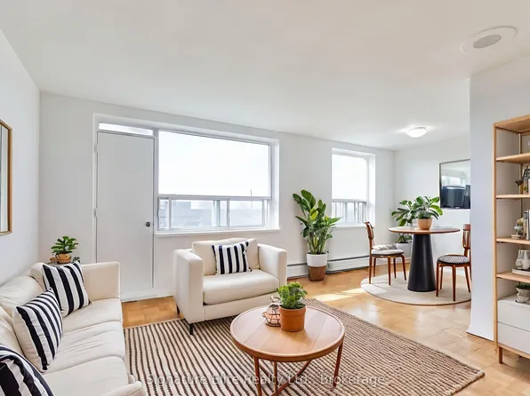 1765 Lawrence Ave E, Toronto, ON