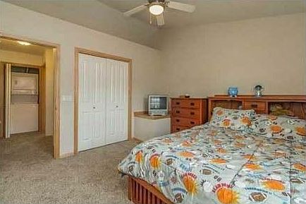 3rd image of 5561 Kenton Ln