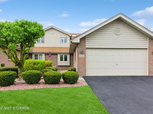 18402 Pinewood Ln, Tinley Park, IL 60477