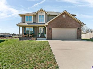 213 Robert East Ct, Radcliff, KY 40160