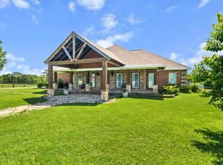 1142 Oakridge Dr, Texarkana, TX 75503