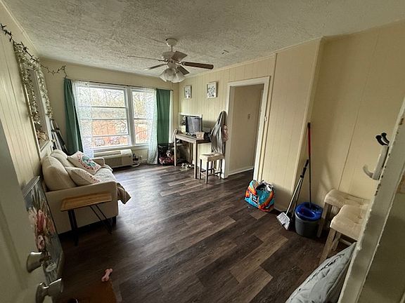 3rd image of 1228 Ratone St APT 4