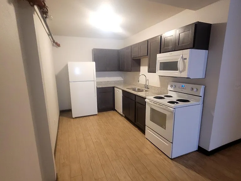 202 E Saint Francis St #16 — Photo 3