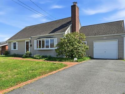 10 Bunny Lane, Amityville, NY, 11701
