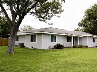 214 South St, Schulenburg, TX 78956