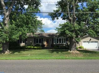 59 Fenton Ln, Chesterfield, NJ 08515
