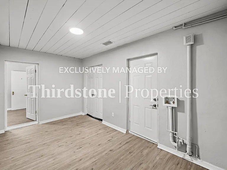 5204 Astral St — Photo 18