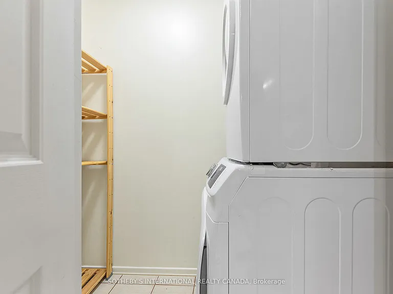 45 Carlton St #403 — Photo 13