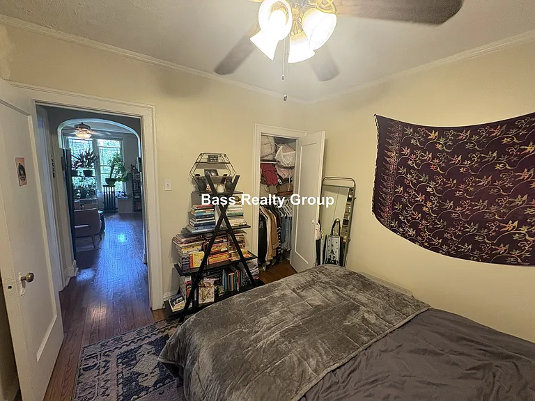 1331 W Greenleaf Ave #202 — Photo 10