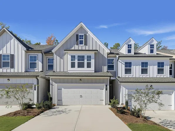 181 Milledge Commons Dr, Milledgeville, GA 31061