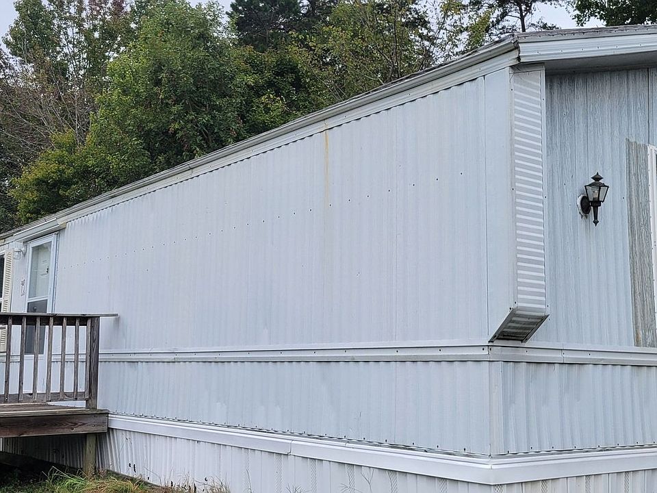 1st image of 909 Legacy Ln