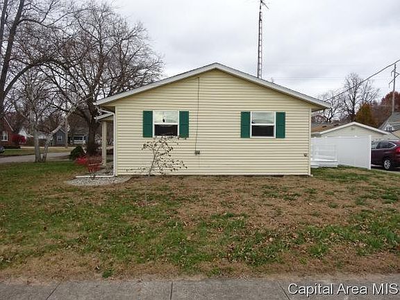 4th image of 305 S 10th St
