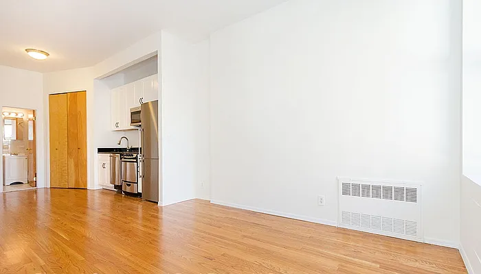 Rented by Copperwood Real Estate | media 11