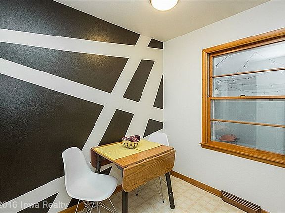 5th image of 1106 E Ashland Ave