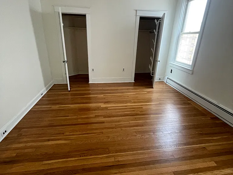 7 W Main St #1 — Photo 2