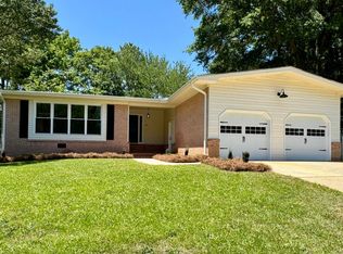 300 S Rogers Dr, Smithfield, NC 27577