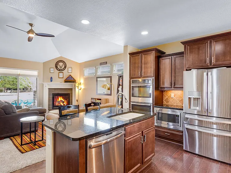 2068 Cutting Horse Dr — Photo 9