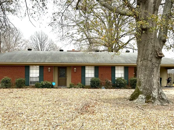 723 Alta Vista Dr, Greenwood, MS 38930