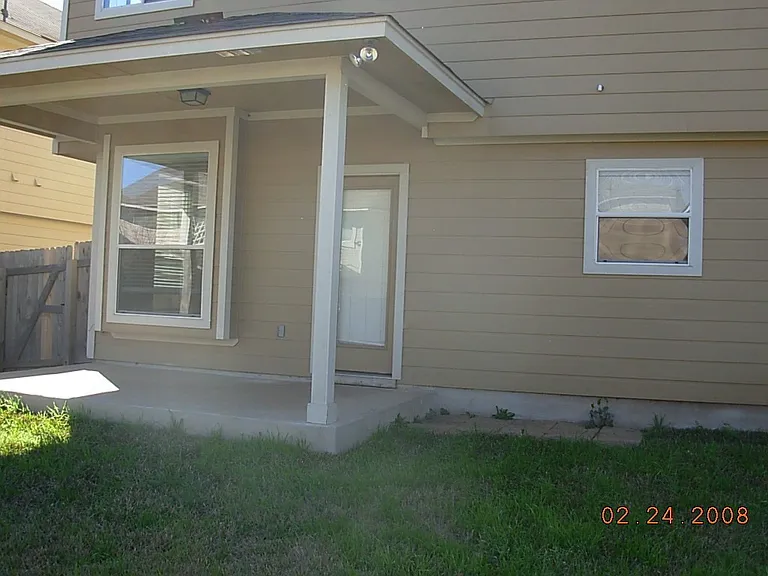 8700 Dulcet Dr — Photo 3