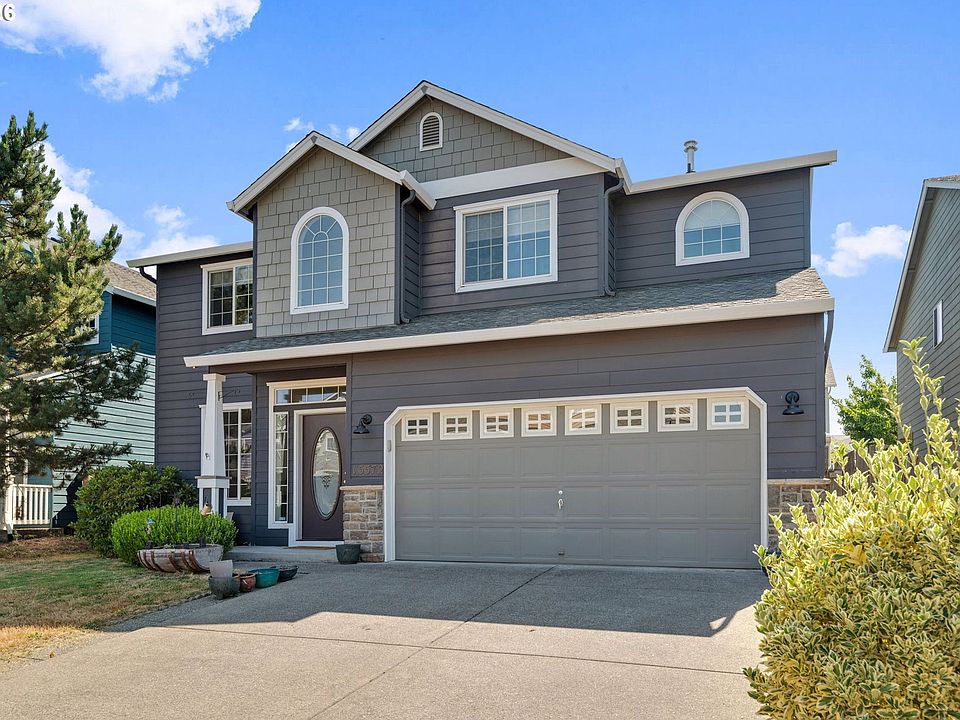 1st image of 15572 SE Gladys Rose Way