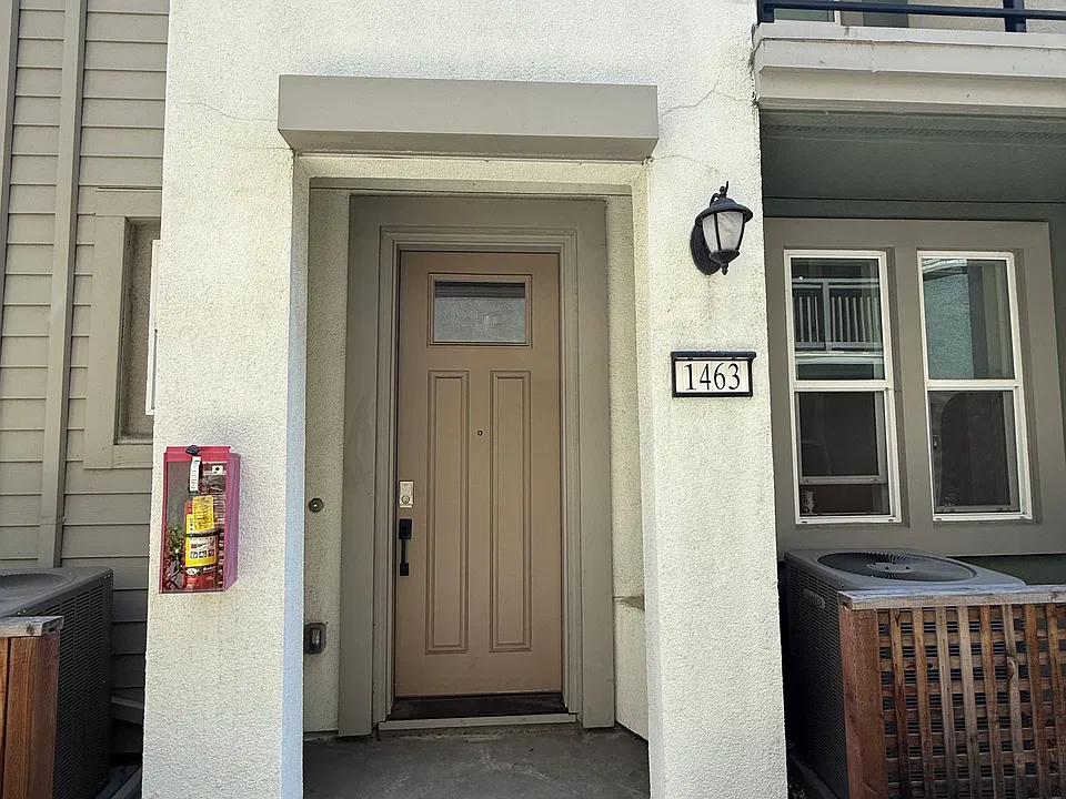 1463 Lavender Loop