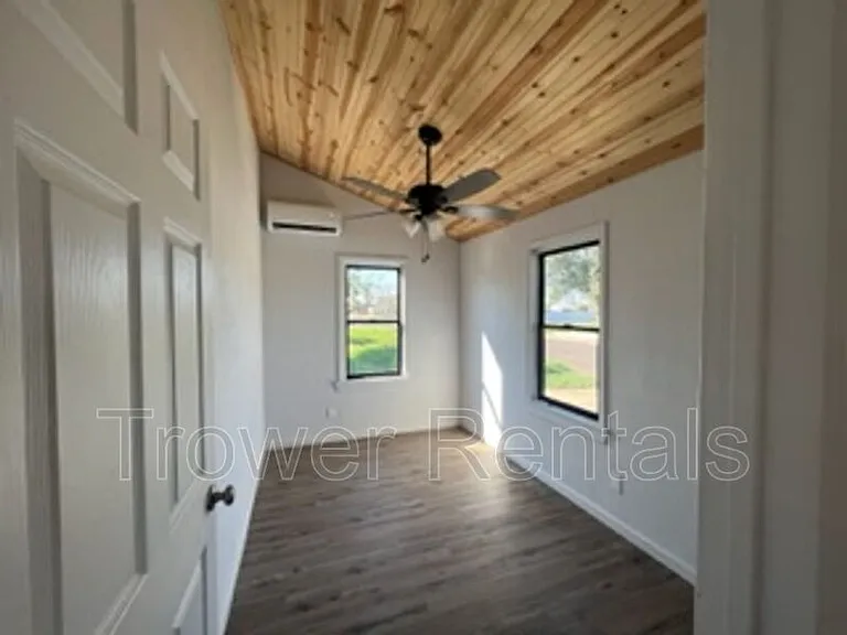 219 Fitch Ave — Photo 8