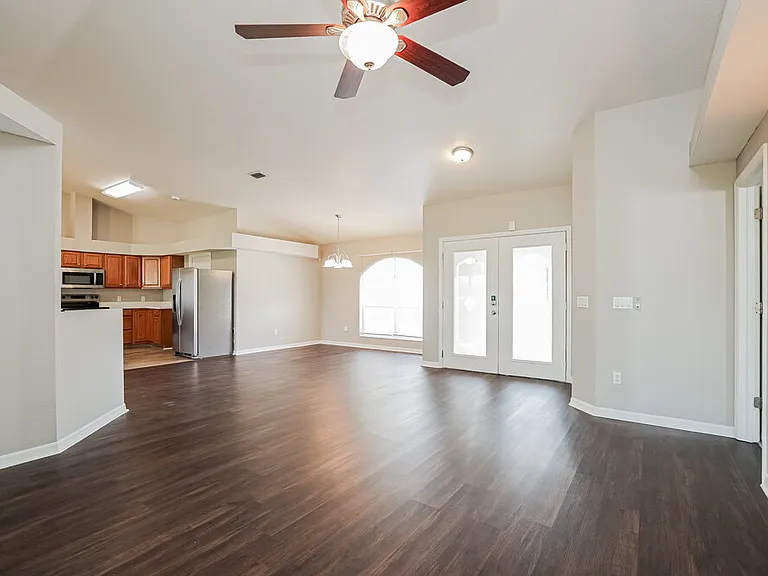 72 Long Meadow Ln — Photo 8