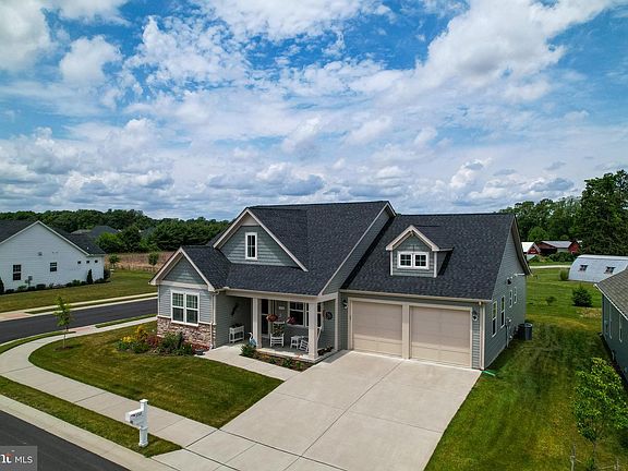 2nd image of 150 Skipping Stone Ln