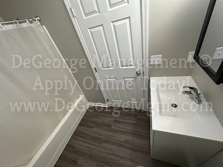 Burdick Estates Apartments — Photo 118
