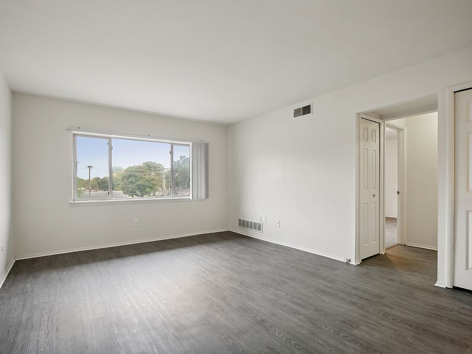 1045 E Woodward Heights Blvd # 301, photo 17