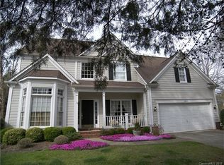 6913 Ravencrest Dr, Charlotte, NC 28269