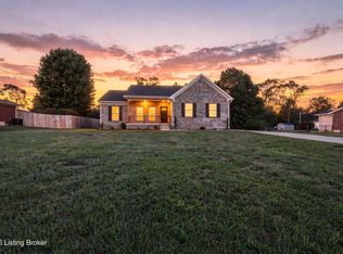 180 Azure Dr, Mount Washington, KY 40047