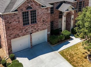 8613 Russell Dr, Rowlett, TX 75089