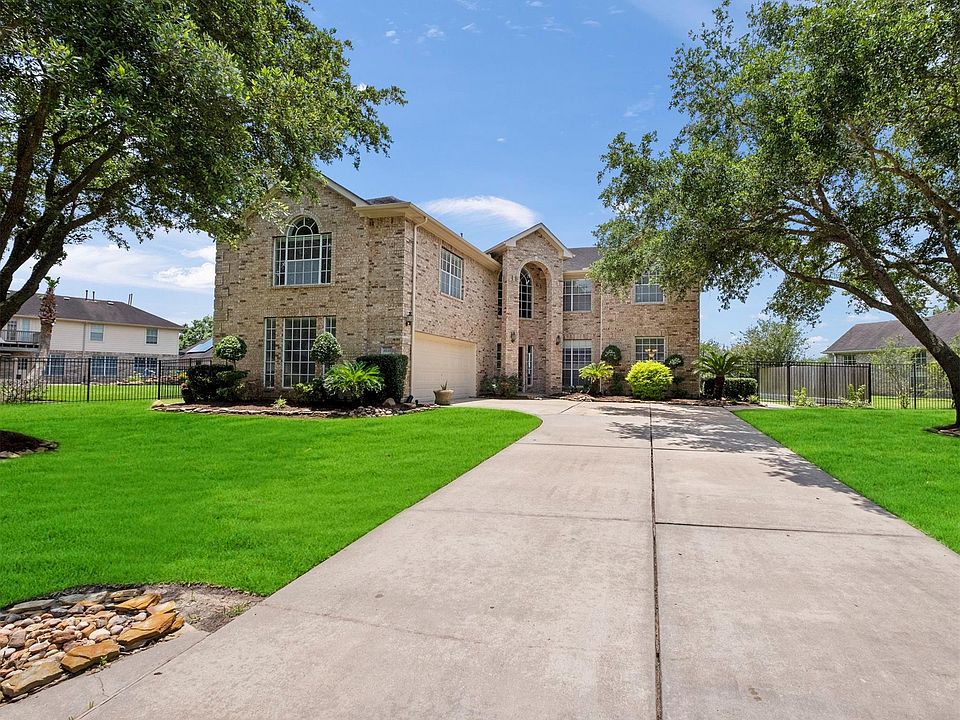 1st image of 3434 E Cedar Hollow Dr