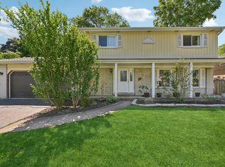 1058 Crimson Dr, Wheeling, IL 60090