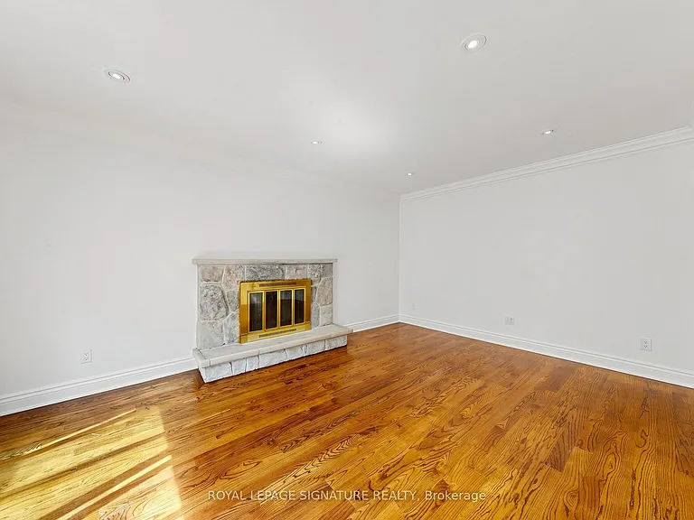 164 Banbury Rd — Photo 8