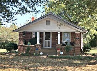 739 21st St SW, Hickory, NC 28602