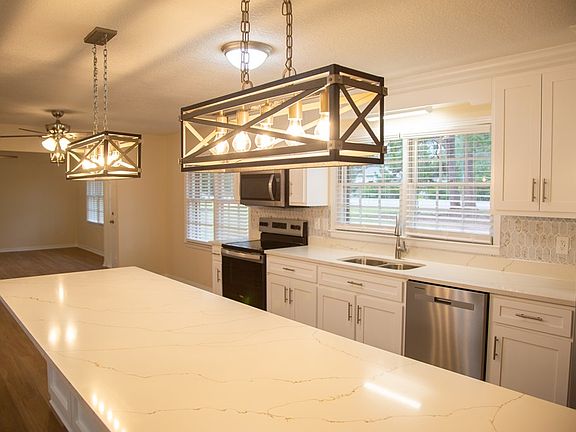 3rd image of 503 Satilla Church Rd