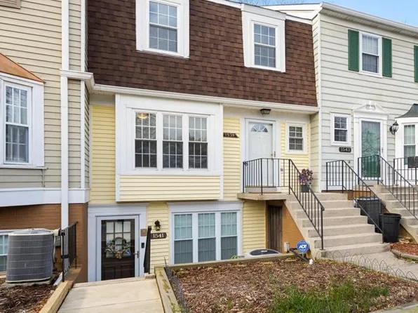 1539 Marlborough Ct, Crofton, MD 21114