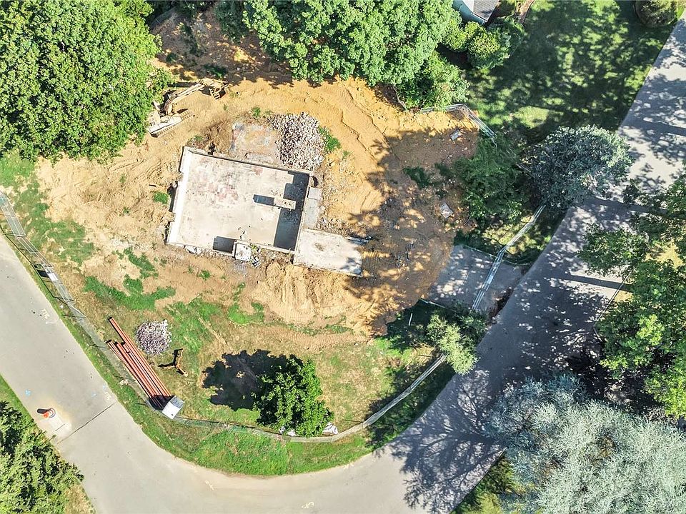 21 Overlook Ter, Roslyn Heights, NY 11577 MLS 3426938 Zillow