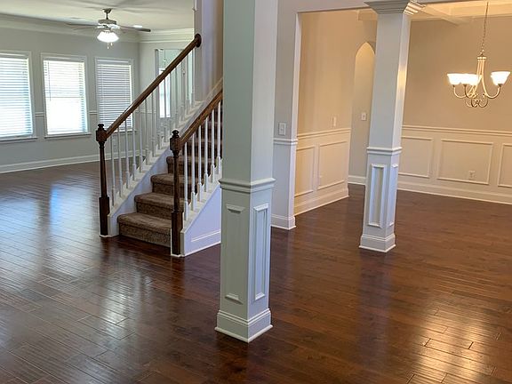 5th image of 517 Balsam Terrace Way