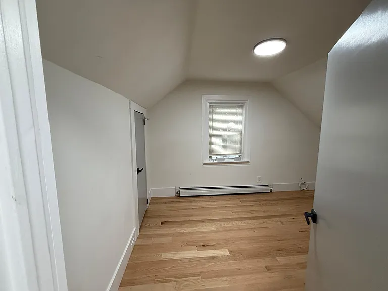 10 1/2 Gould St #10-1/2 — Photo 8