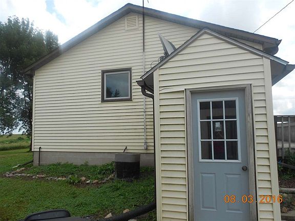 4th image of 29551 Oak Ave