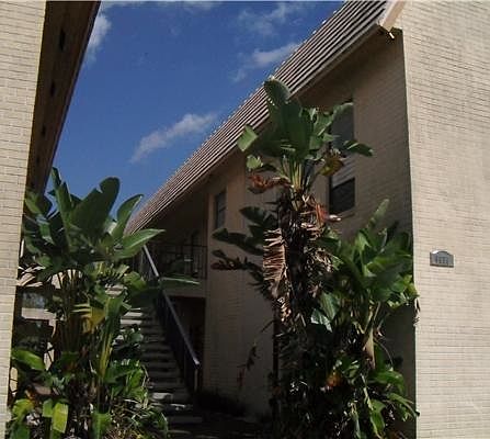 3rd image of 9630 NW 35th St APT 5