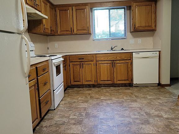 2nd image of 11919 Cryer Ave APT 101