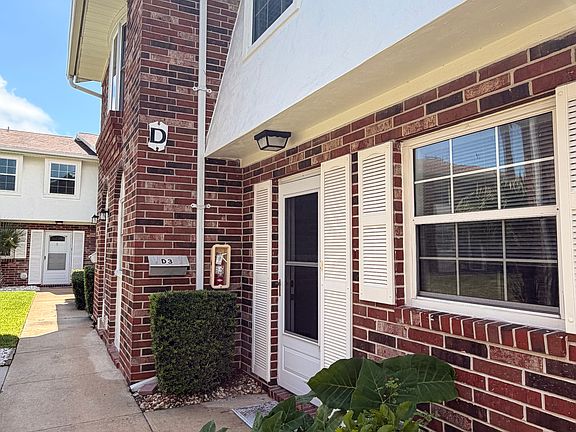 2nd image of 2200 S Palmetto Ave APT D3