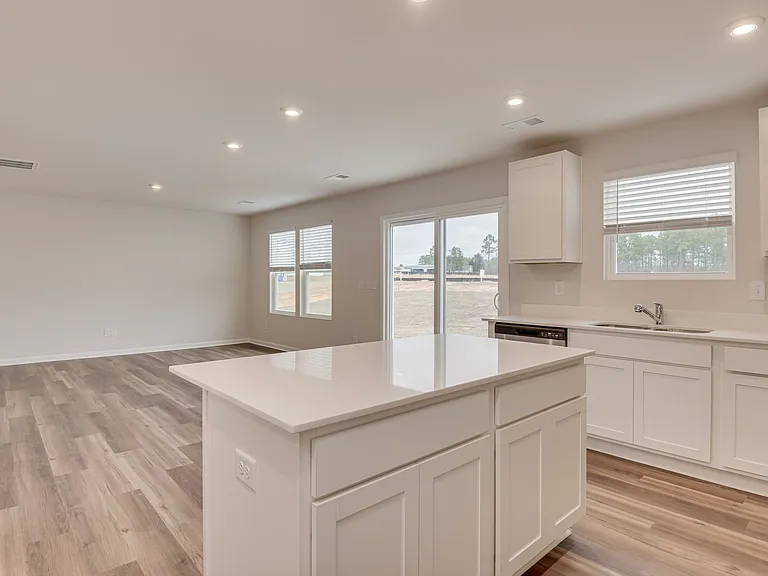 208 Barracks Rd — Photo 5
