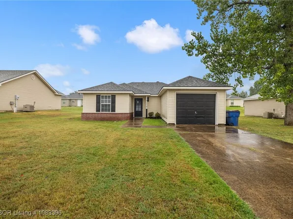 4208 Walnut Park Dr, Fort Smith, AR 72904