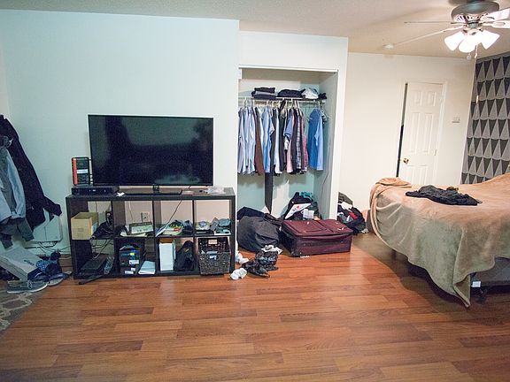 2nd image of 681 Bergen St